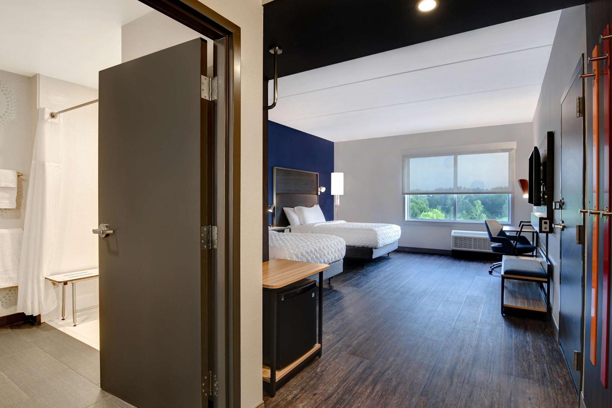 Отель Tru By Hilton Macon North, Ga Экстерьер фото